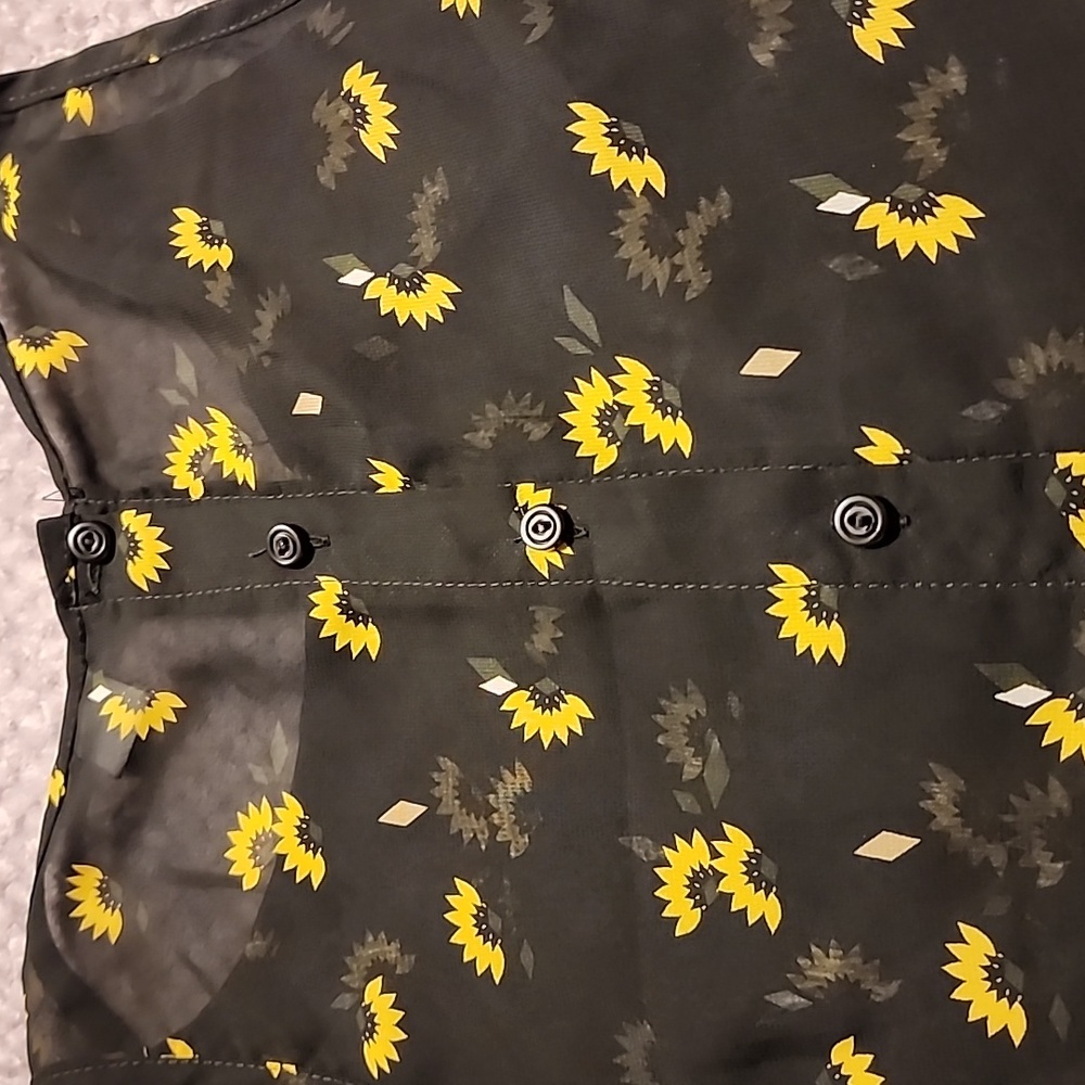 Insync sleeveless blouse - Picture 3 of 5